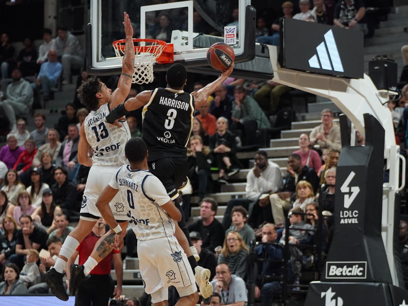 L’ASVEL reste au contact du Top 4, Shaquille Harrison fait la leçon à Saint-Quentin