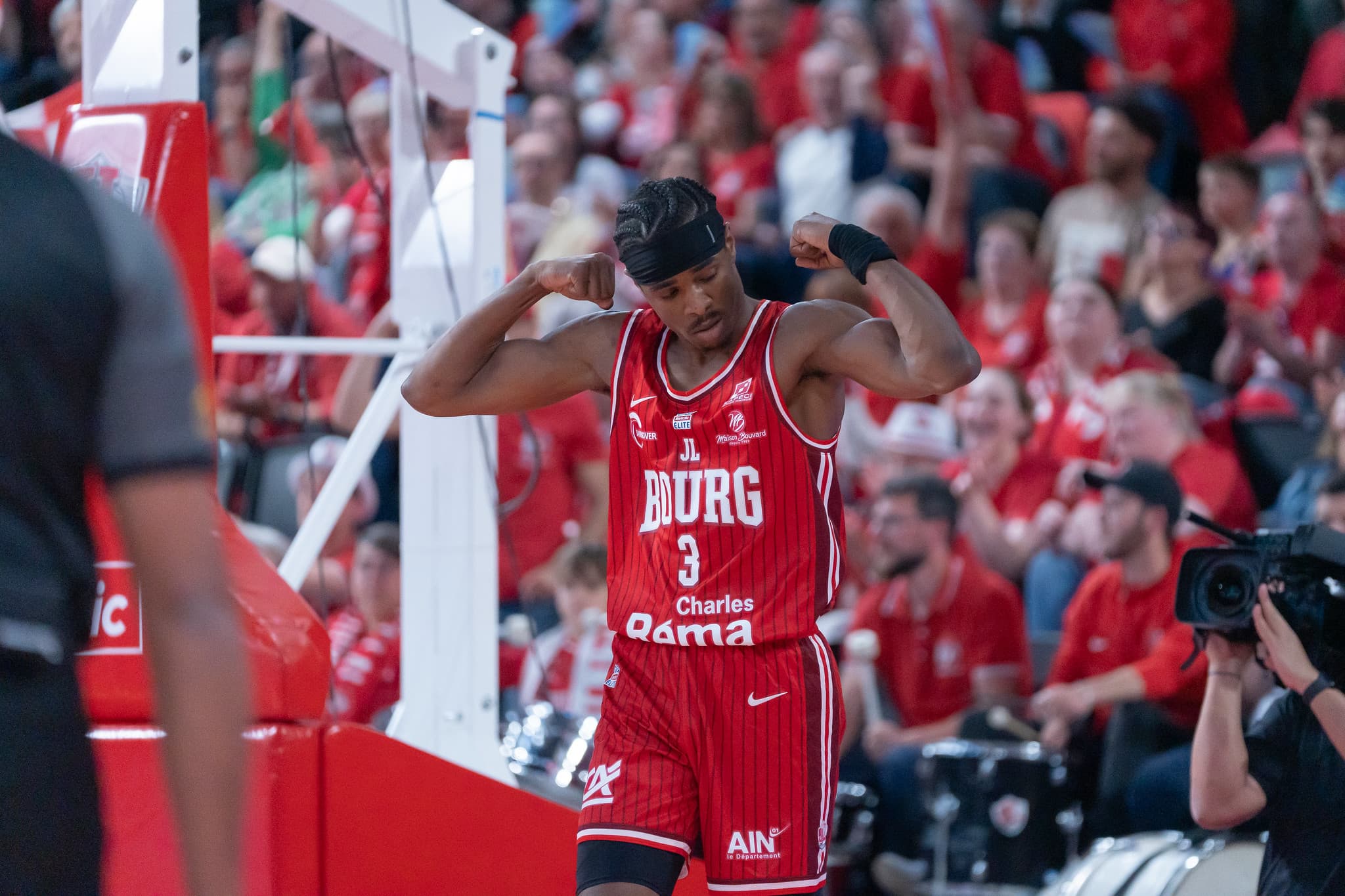 Avant de penser à la finale de l’EuroCup, la JL Bourg veut déjà « sécuriser sa quatrième place » de Betclic ÉLITE