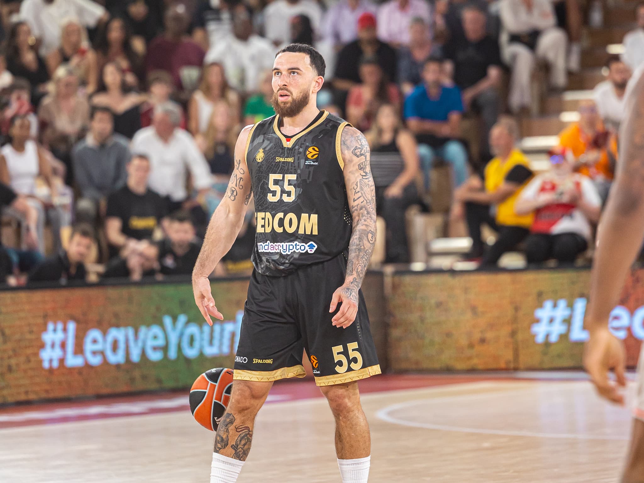 Fidèle à lui-même, Mike James se défoule sur les réseaux sociaux depuis le vestiaire !