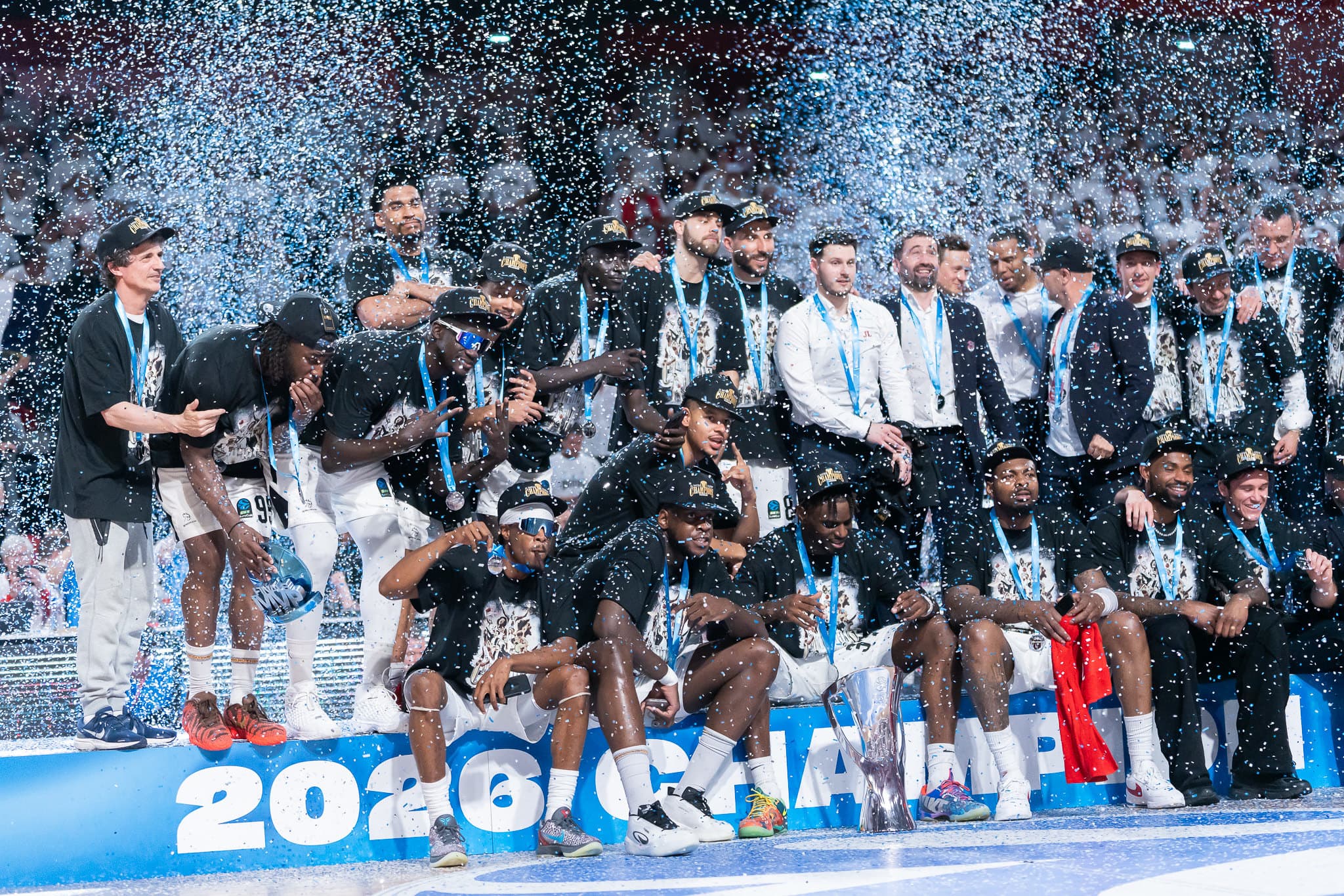 JL Bourg : un documentaire de 1h45 dans les coulisses de son titre en EuroCup