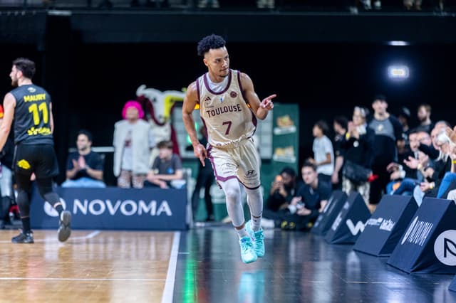 ITW Dennis Ona Embo, choisi par les fans pour le HOMKiA ALL STAR : « On ne vient pas faire du tourisme aux Sables »
