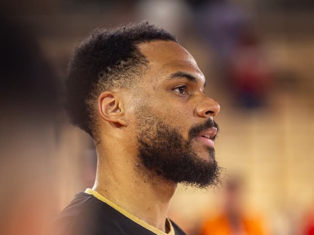 Élie Okobo refuse de jouer contre Paris, Nedovic exclu, l’AS Monaco avec seulement quatre pros et un U18 !