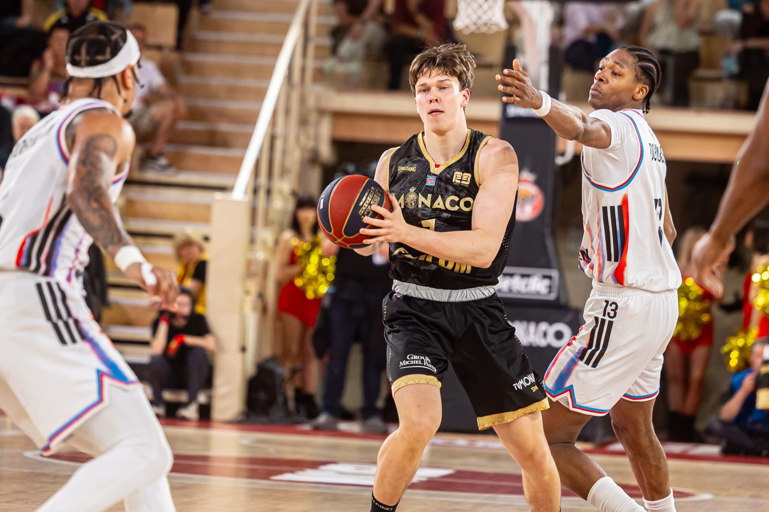 Comme Klitschko et Moungalla, Mantas Laurenčikas quitte Monaco pour la NCAA