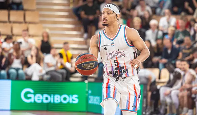 Après une saison de référence à Paris, Justin Robinson s’engage avec le Barça jusqu’en 2028