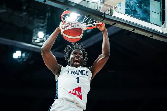 Hugo Yimga Moukouri, figure de proue d’une équipe de France U18 en quête d’or à l’Euro