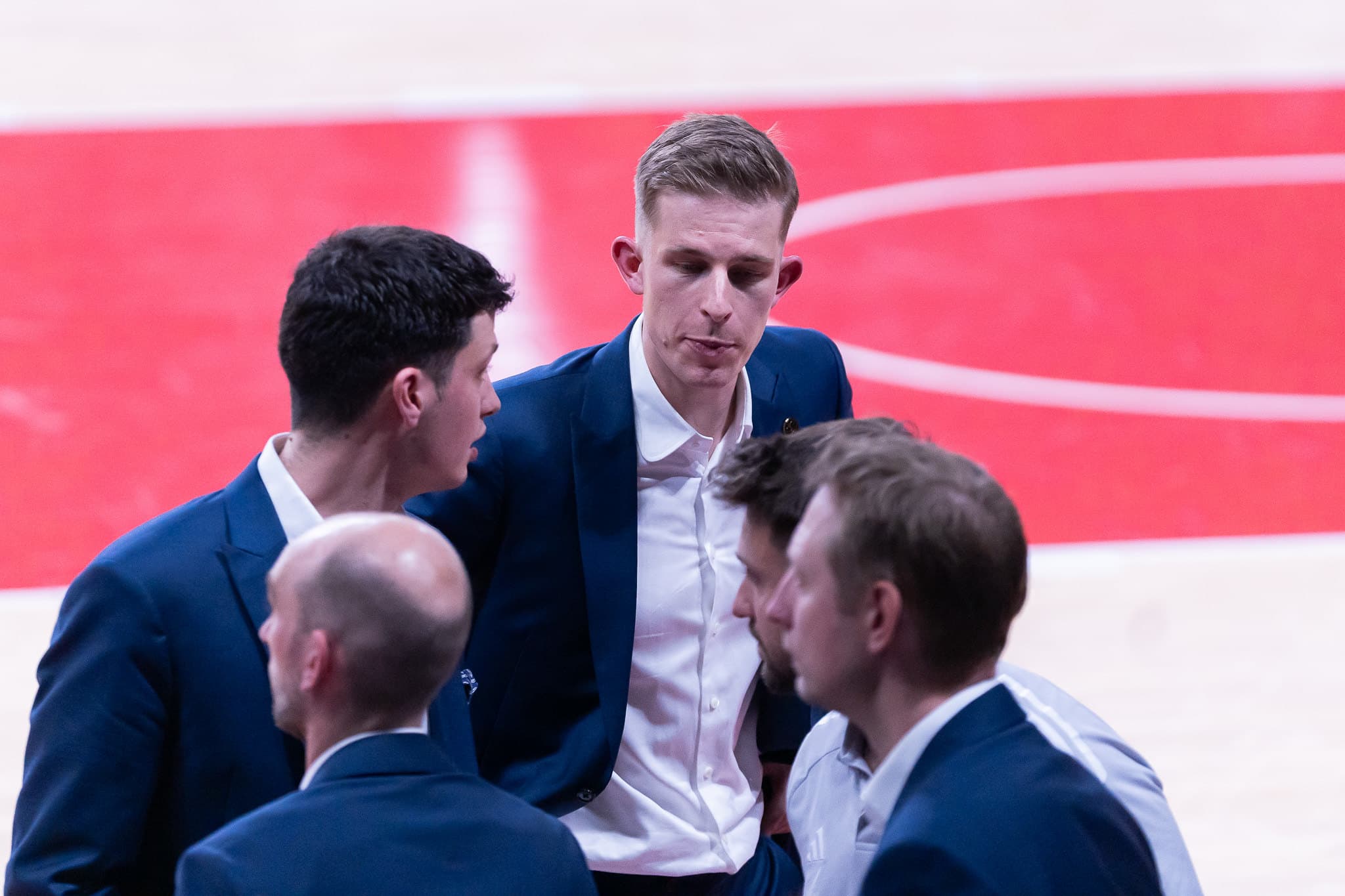 « Soit vous acceptez de vous faire brutaliser, soit vous réagissez » : Julius Thomas, et le réveil brutal du Paris Basketball au match 2