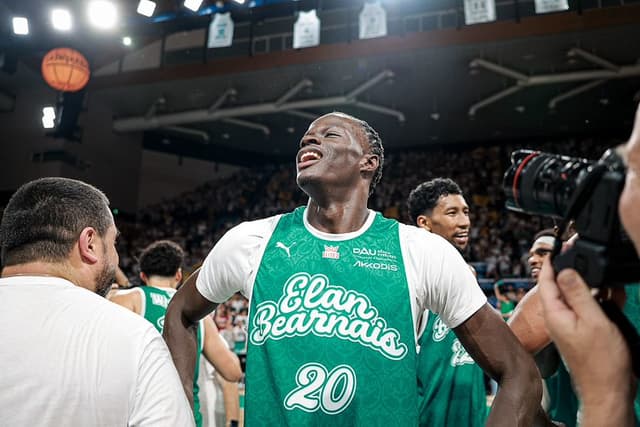 Après Raharimanantoanina, au tour de Seydou Ndiaye de quitter l’Élan Béarnais : direction le Stade Rochelais