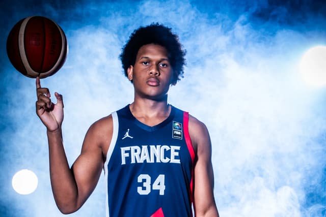 Poitiers officialise l’arrivée d’un nouveau jeune intérieur à potentiel