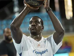 Joel Awich quitte Quimper