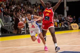 L’équipe de France U18 termine argentée : l’Espagne surclasse les Bleuettes en finale et conserve son titre à l’EuroBasket