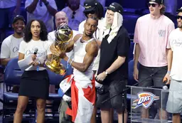 Champion NBA avec Oklahoma City, un ailier australien rejoint l’EuroCup… et pourrait défier Monaco !