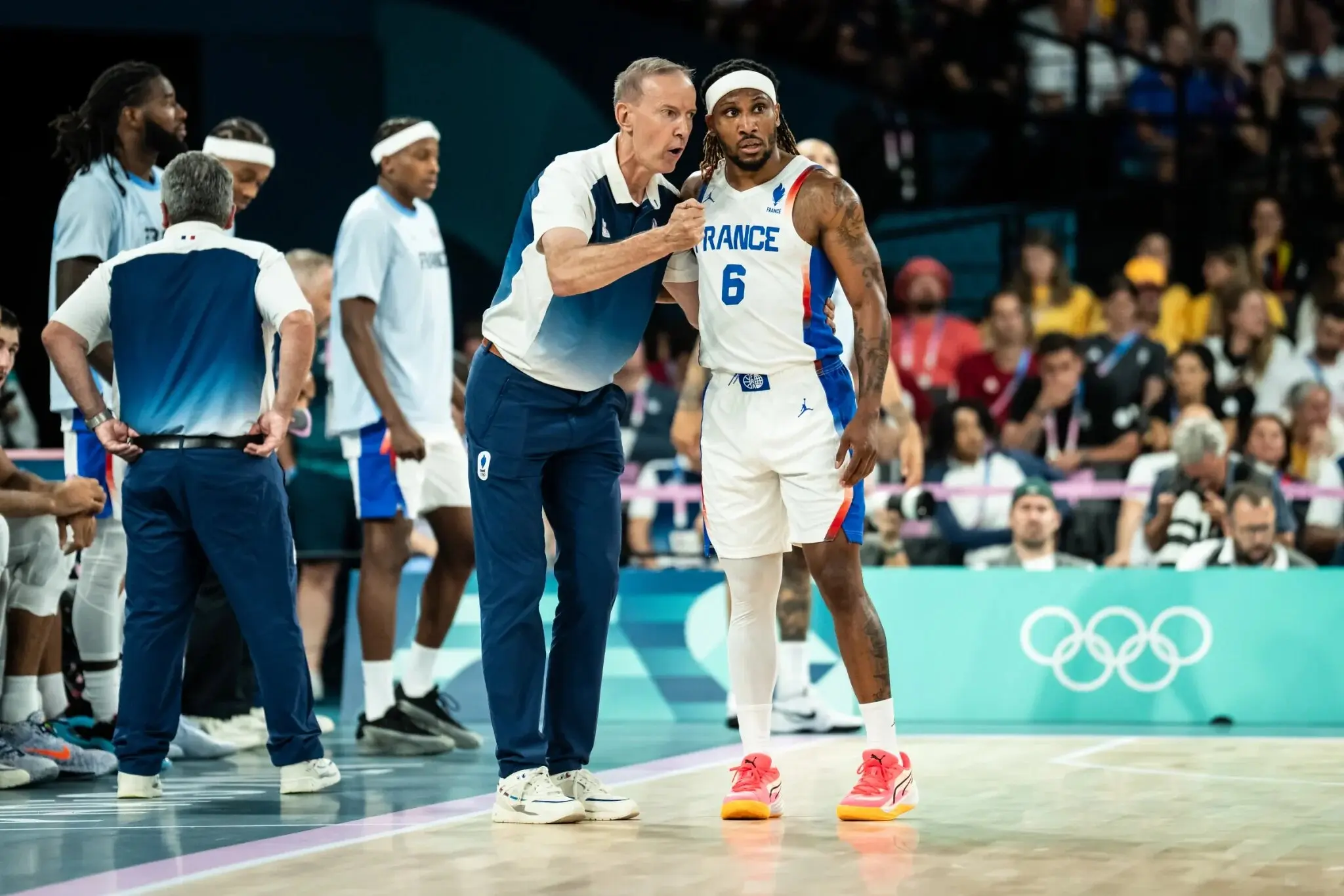 « Qu’est-ce qu’il fait ?! » : Andrew Albicy livre ses vérités sur Vincent Collet, et ses choix malheureux en finale des Jeux Olympiques 2024