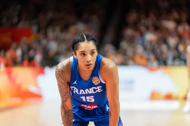 Gabby Williams : la capitaine des bleues élue meilleure défenseuse de la Coupe du monde 2026