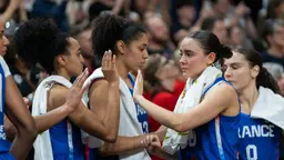 La finale France – États-Unis de la Coupe du monde féminine de basket a réalisé une très belle audience sur TMC, malgré une forte concurrence.