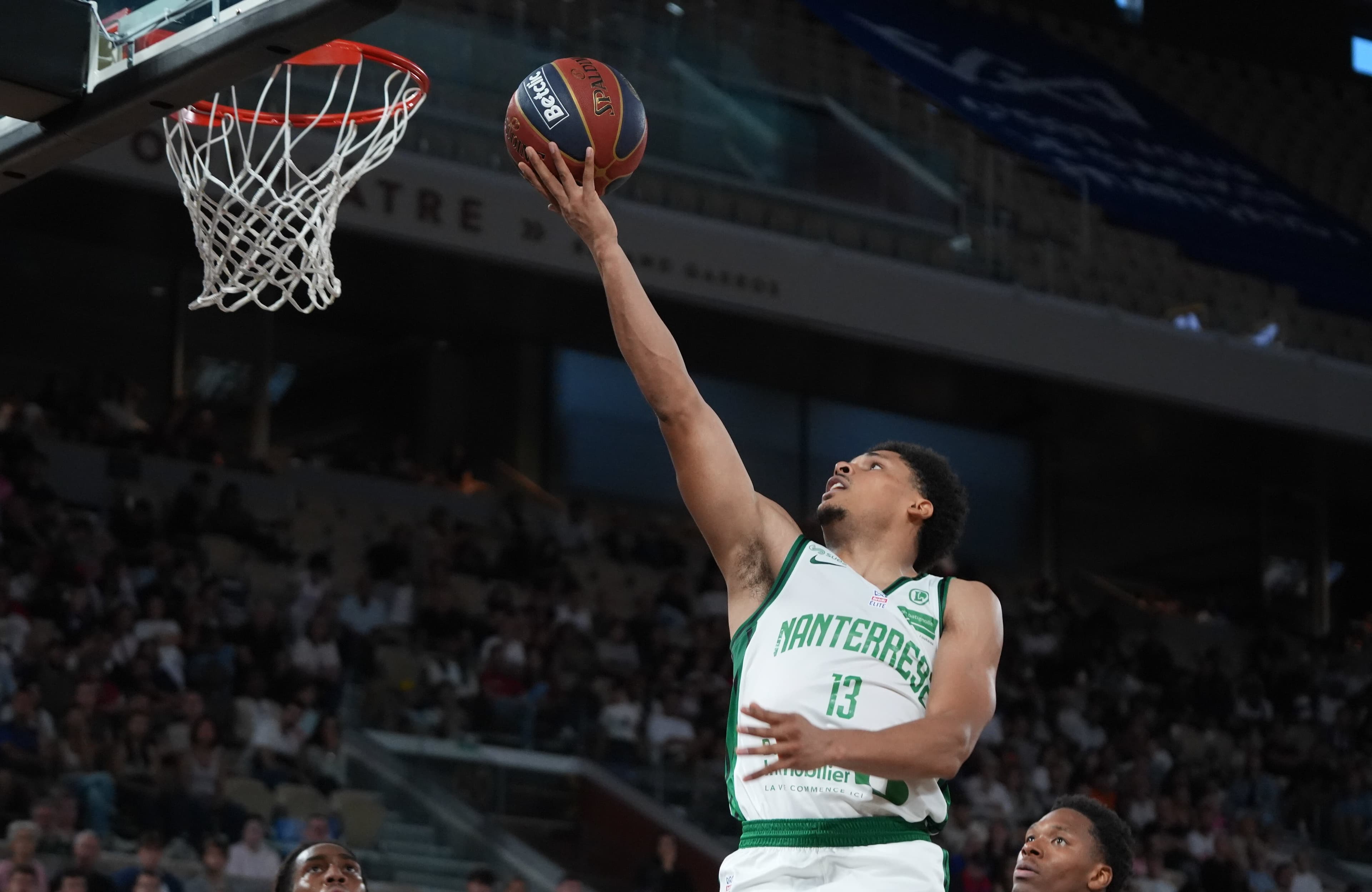 Festival de Xavier Castañeda (29 points) : Nanterre surclasse Gravelines après l'exclusion de Jacob Gilyard
