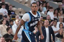 Travante Williams, sous le maillot de Roanne à la SuperCoupe