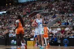 Autoritaire, le champion de France Basket Landes s’offre le premier Match des Championnes à Roland-Garros !