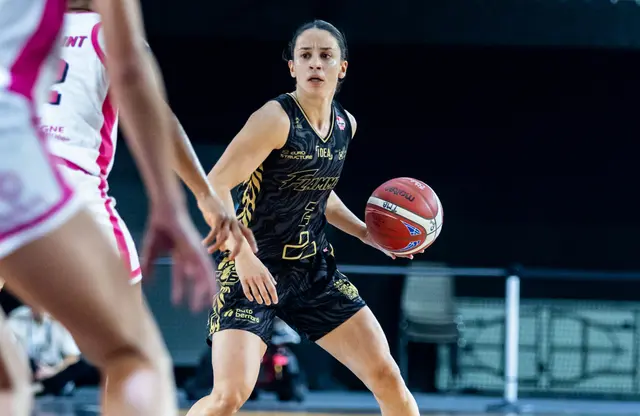 Coline Franchelin MVP de la 4e journée de Boulangère Wonderligue : les Flammes Carolo assurent malgré le brouillard administratif