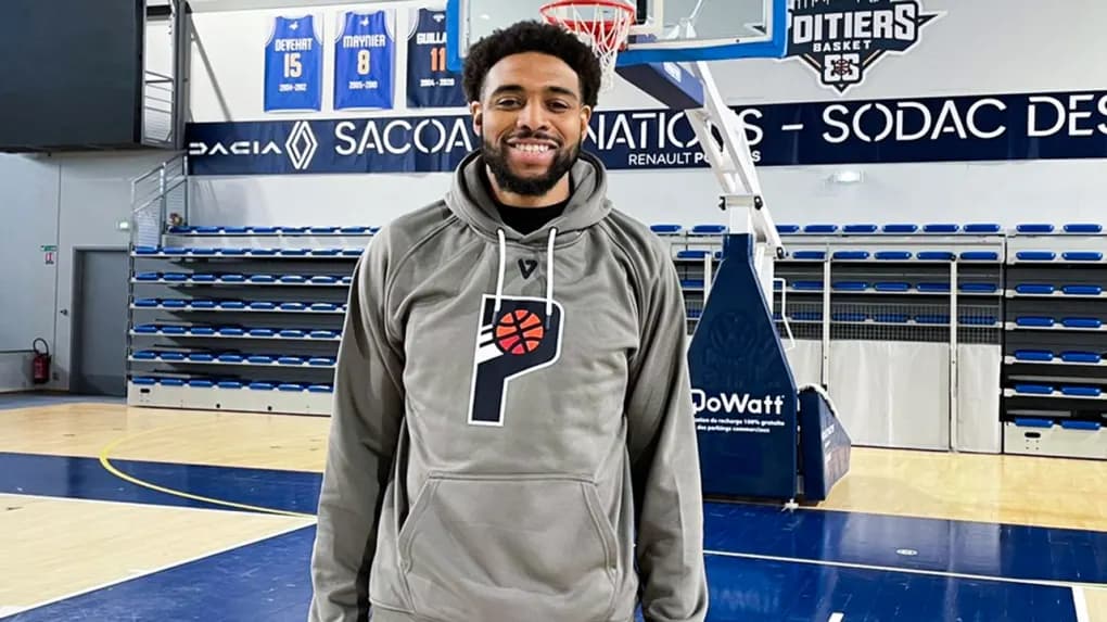 Presque deux ans après son dernier match, Courtney Stockard arrive à Poitiers