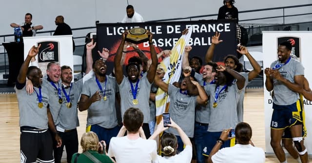 Agde champion de France NM3 : l’équipe XXL de Steed Tchicamboud récompensée