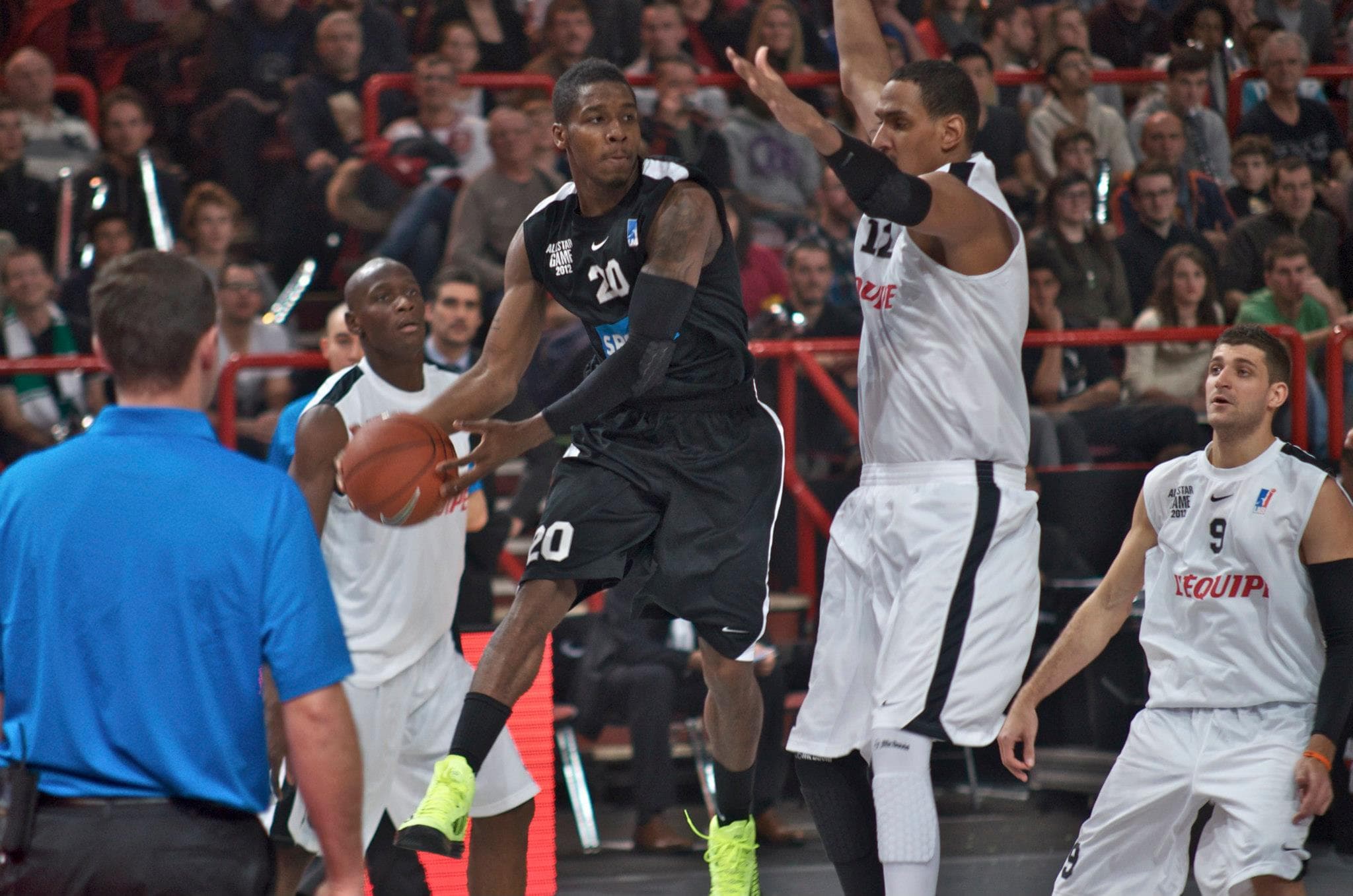 Dix ans après sa saison de MVP, Dwight Buycks va jouer au Qatar