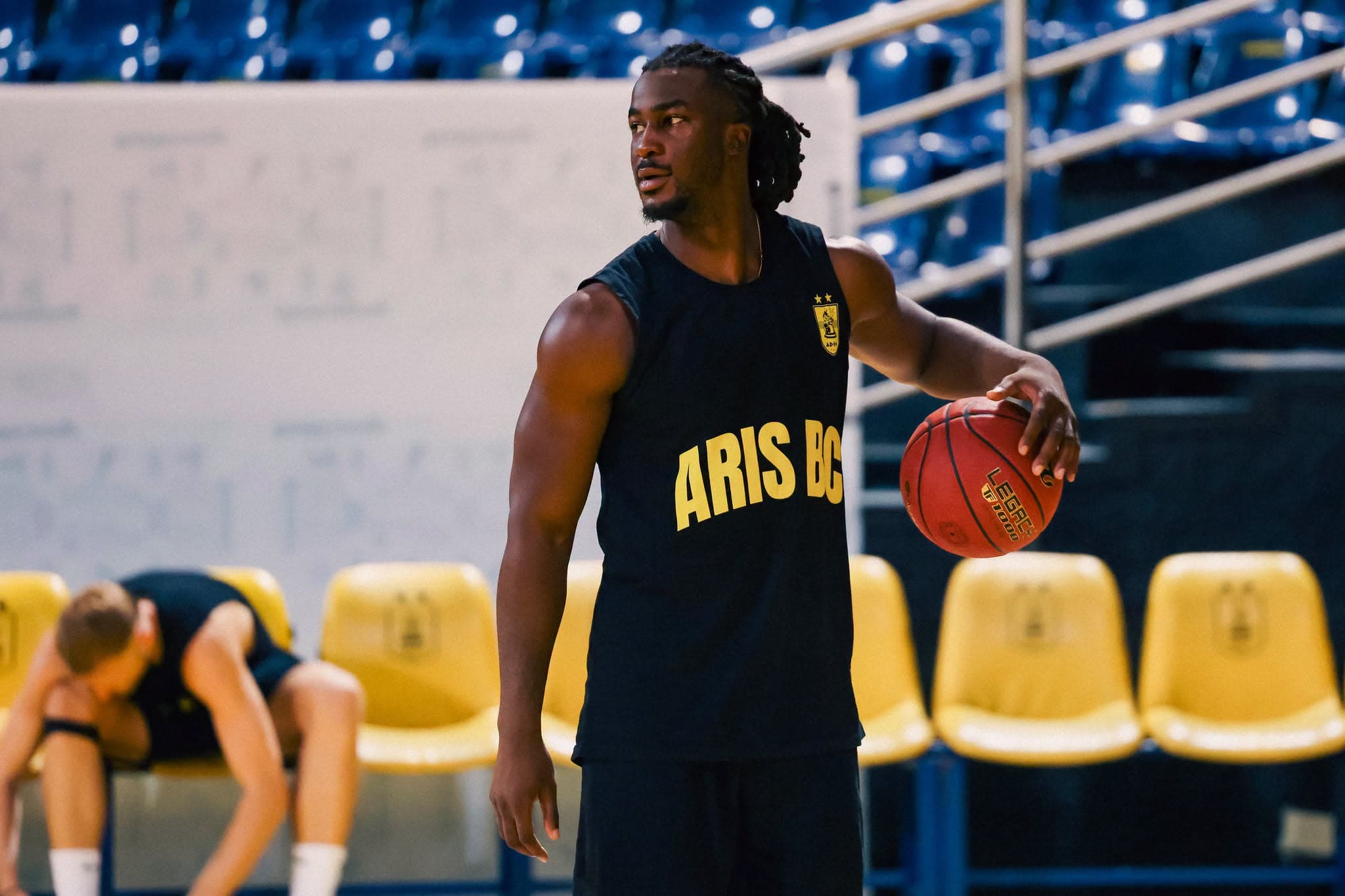 Adam Mokoka lance enfin son aventure grecque avec l’Aris Salonique