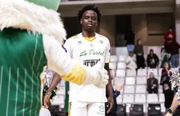A 18 ans, Christopher Ebunangombe se retrouve propulser meneur titulaire de l'ESSM Le Portel