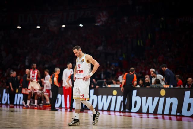 -30, Theis blessé, James expulsé, au bord de l’élimination : la soirée cauchemardesque de l’AS Monaco