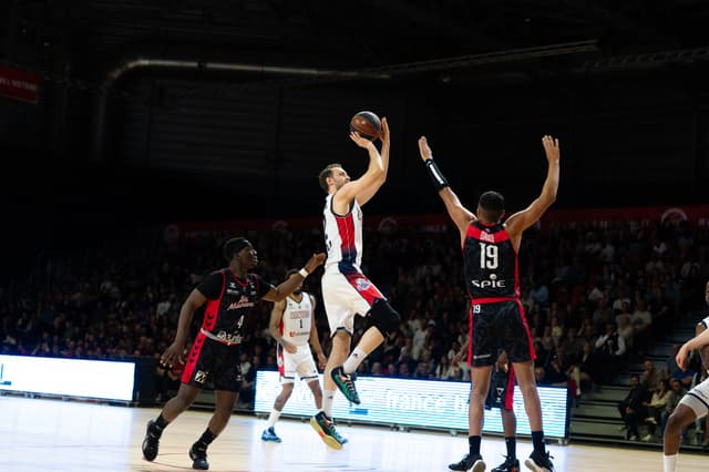 Nantes : après Bryce Nze, saison terminée pour Johan Löfberg