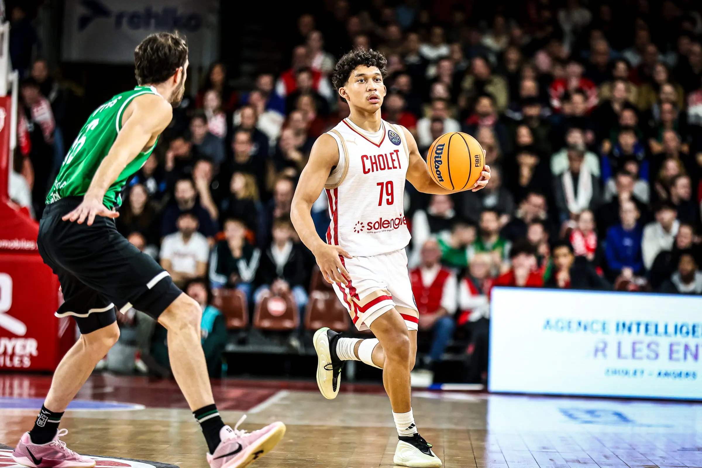 À 16 ans, Aaron Towo-Nansi affole déjà le marché : Cholet, face aux « offres démesurées », assure qu’il sera toujours là en 2026-2027