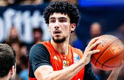 Adam Atamna a inscrit 12 points samedi soir.