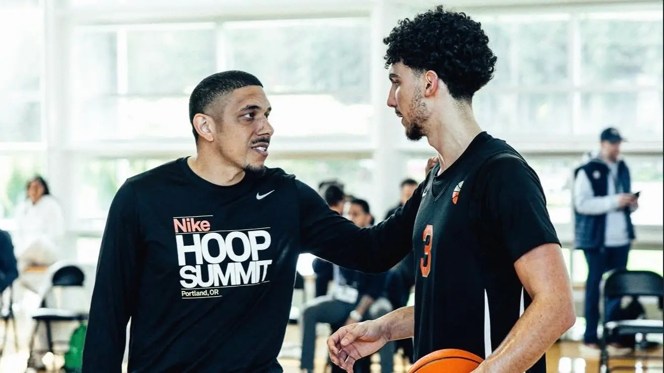 « Jouer contre des jeunes de mon âge, c’est plus facile » : Adam Atamna, la maîtrise d’un pro au Nike Hoop Summit