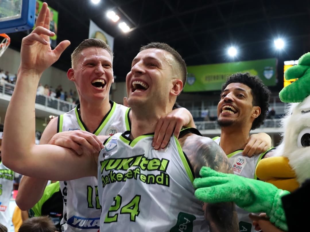 L’Anadolu Efes encore battu en championnat, chez l’équipe de Malcolm Cazalon