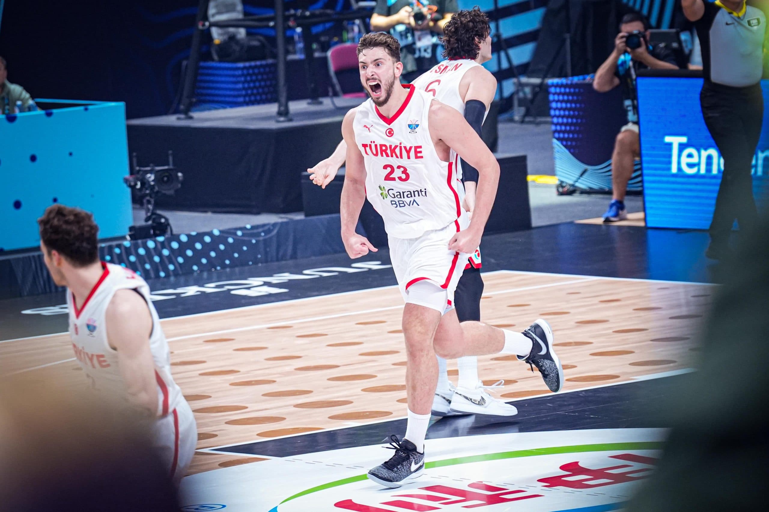 La Turquie file en quarts après une grosse frayeur contre la Suède