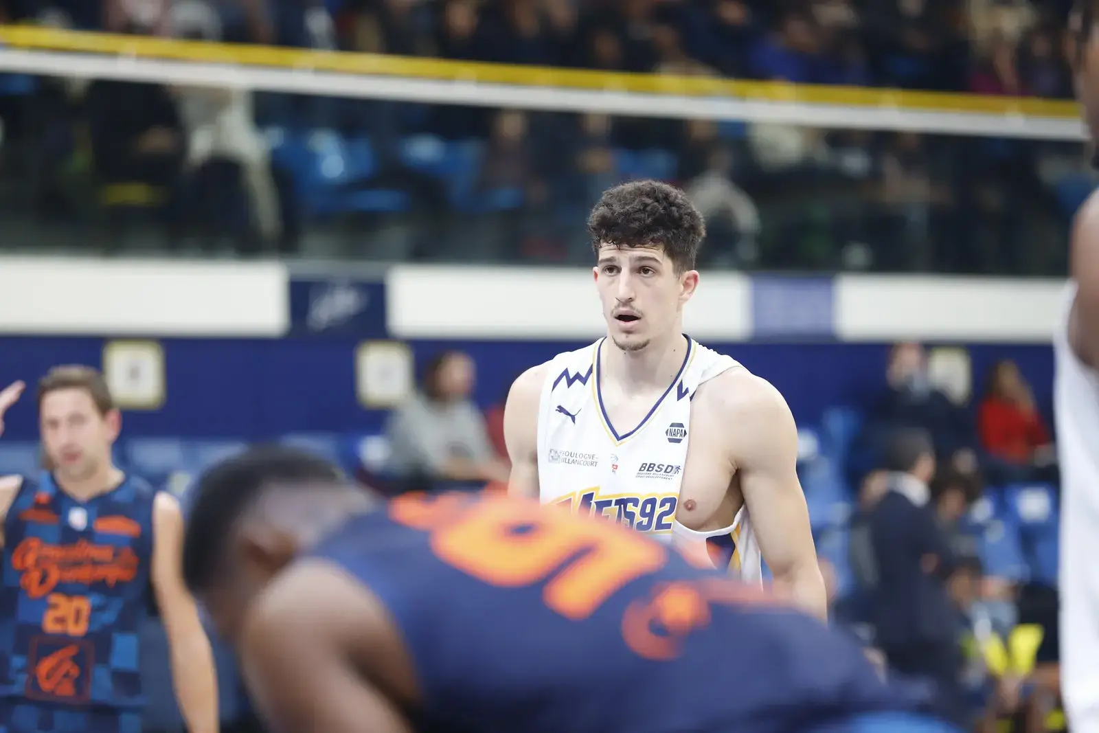 Ancien arrière du Paris Basketball puis des Metropolitans 92, Amar Gegic file au Monténégro