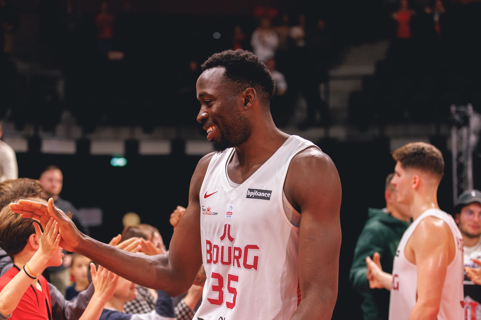 Bourg : Amida Brimah déjà touché