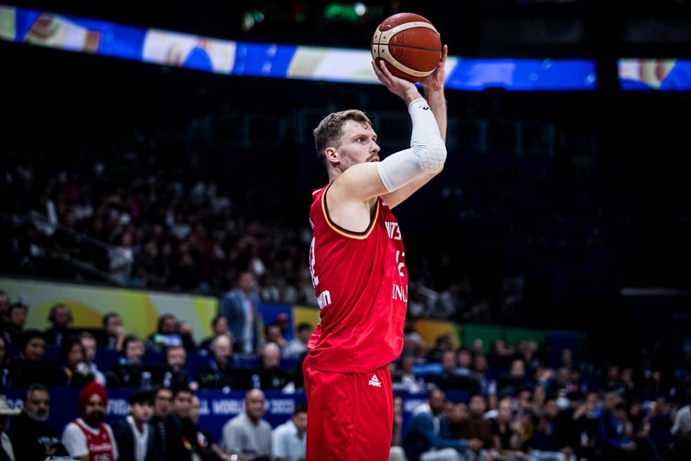 Andreas Obst, « le meilleur shooteur du monde » qui a fait tomber Team USA