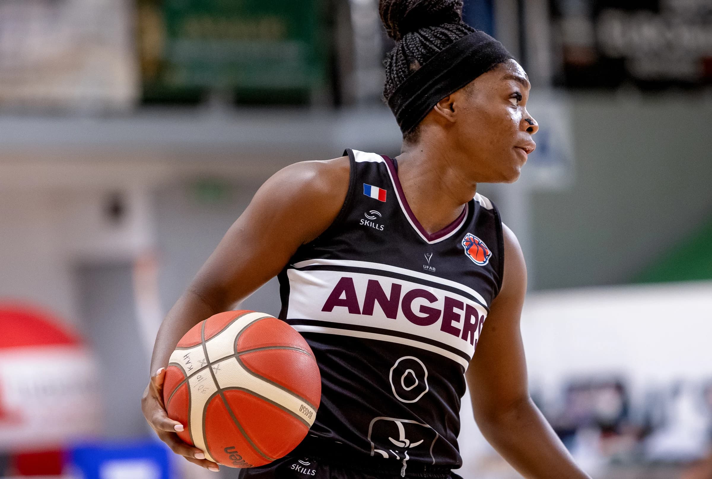 Lattes-Montpellier crucifie les Flammes Carolo, Basket Landes et Bourges assurent, Anna Ngo Ndjock plante 32 points !