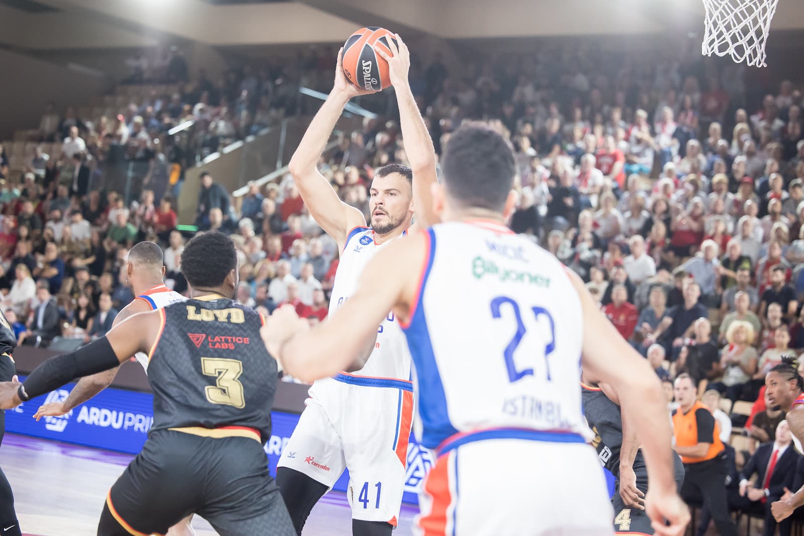 Ante Zizic passe de l’Anadolu Efes à la Virtus Bologne