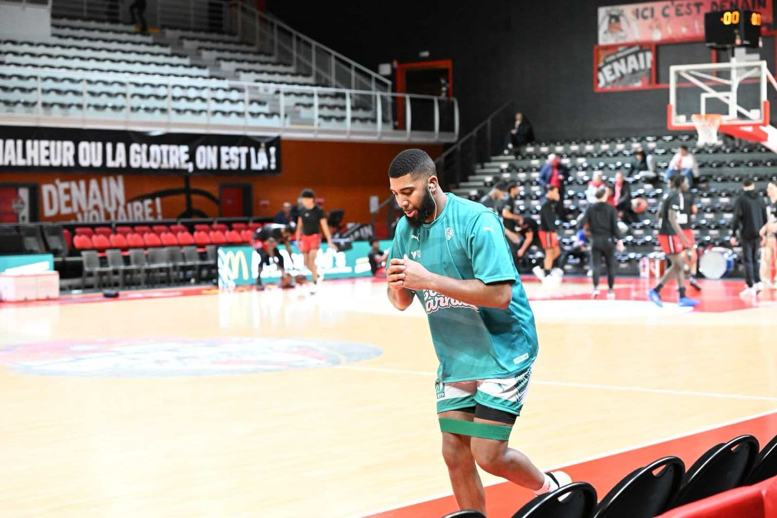 Pau-Lacq-Orthez : Drew Thelwell de retour, François Wibaut out, Anthony Racine s’en va