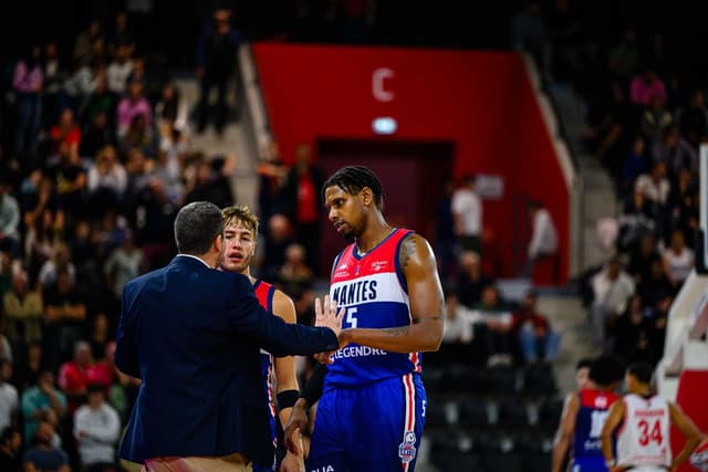 Assane Ndoye (Nantes) victime d’une fracture d’une cote