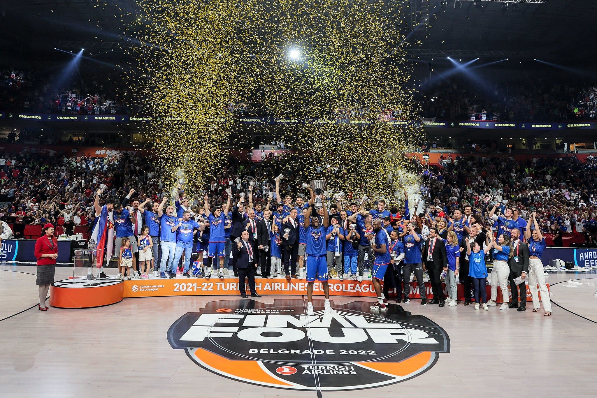 Au bout de l’incompréhension, l’Anadolu Efes Istanbul double champion d’Europe !