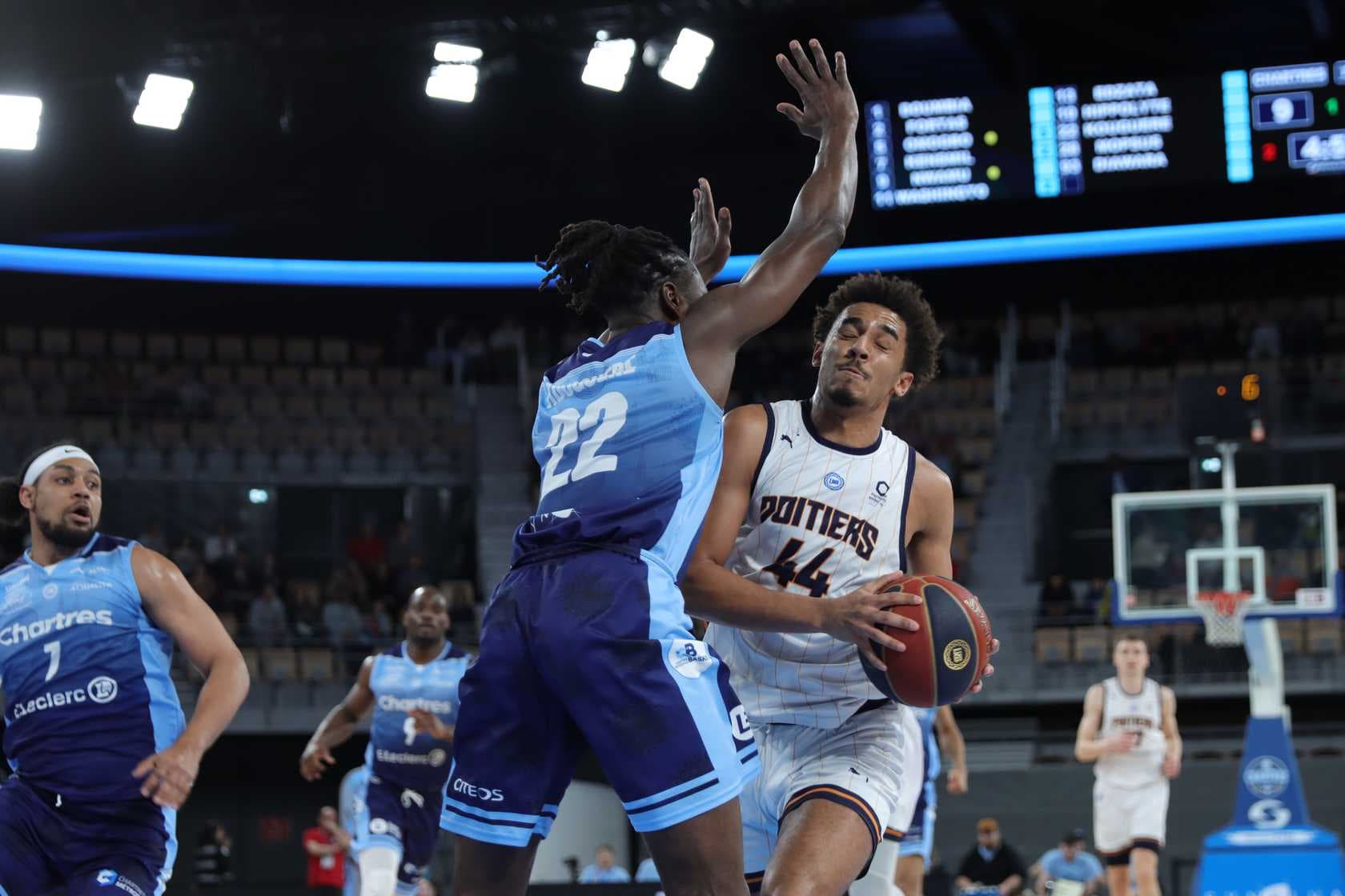 Poitiers prend le dessus sur Chartres après la pause et enchaîne une troisième victoire