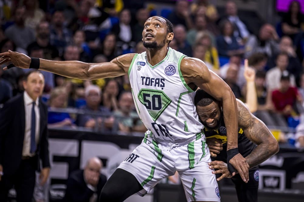 MVP du championnat turc, Austin Wiley plaît à Paris et Monaco