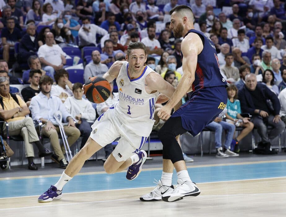 Avec un grand Fabien Causeur, le Real Madrid gagne le match 1 face à Baskonia