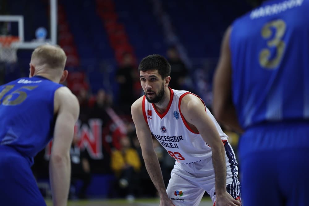 Trois Français accèdent au dernier carré de la FIBA Europe Cup
