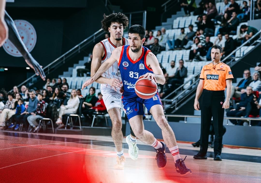 Axel Bouteille brille dans le duel des Varois face à Hugo Besson en Turquie