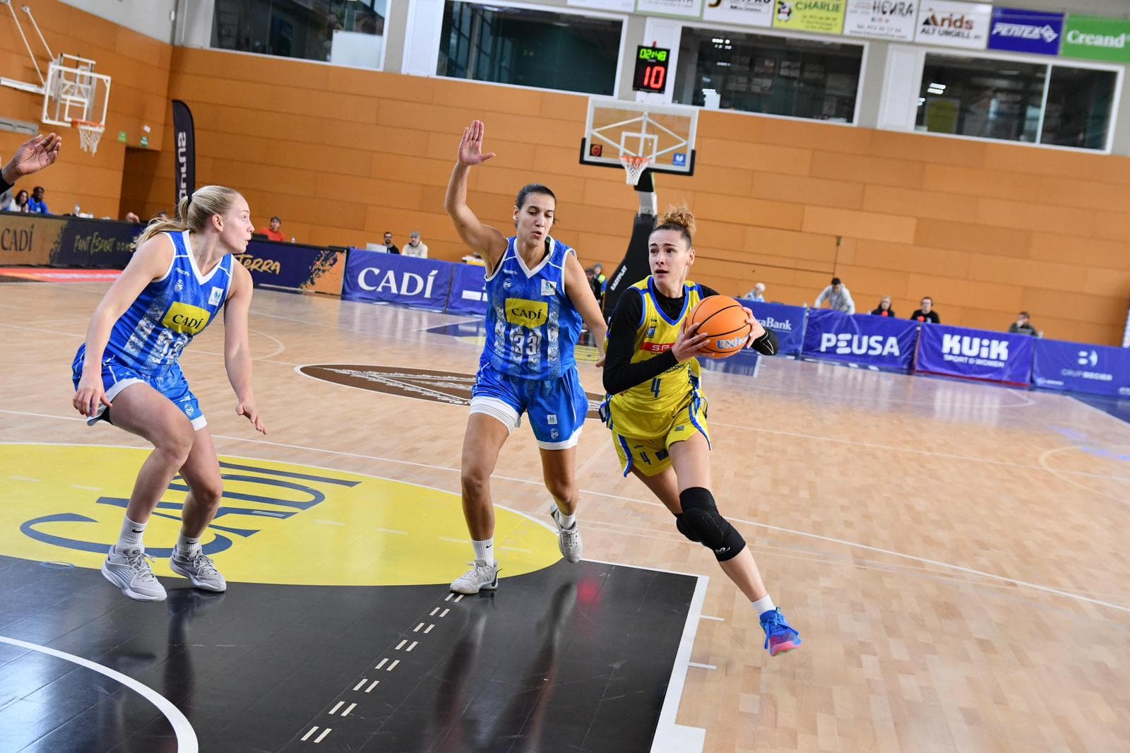 La Française Merceron cartonne en Espagne : 45 d’évaluation et première victoire pour Gran Canaria