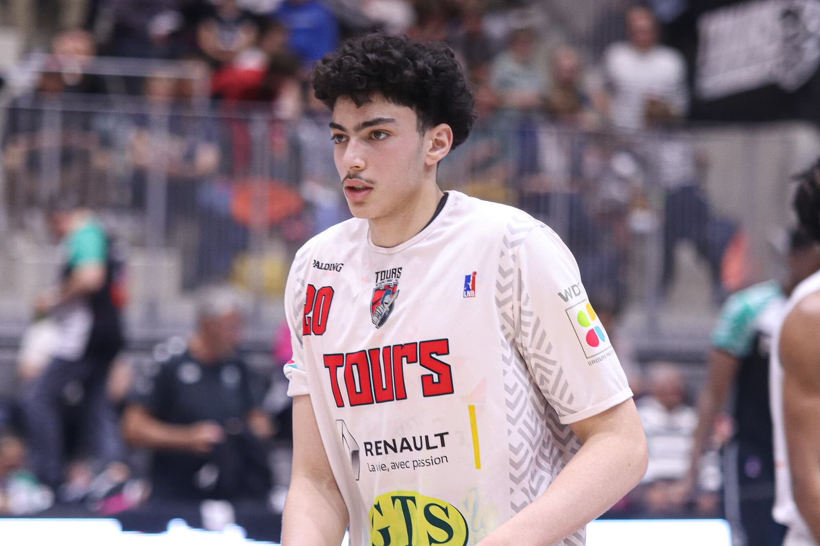 Badr Moujib conclut le recrutement de Saint-Chamond