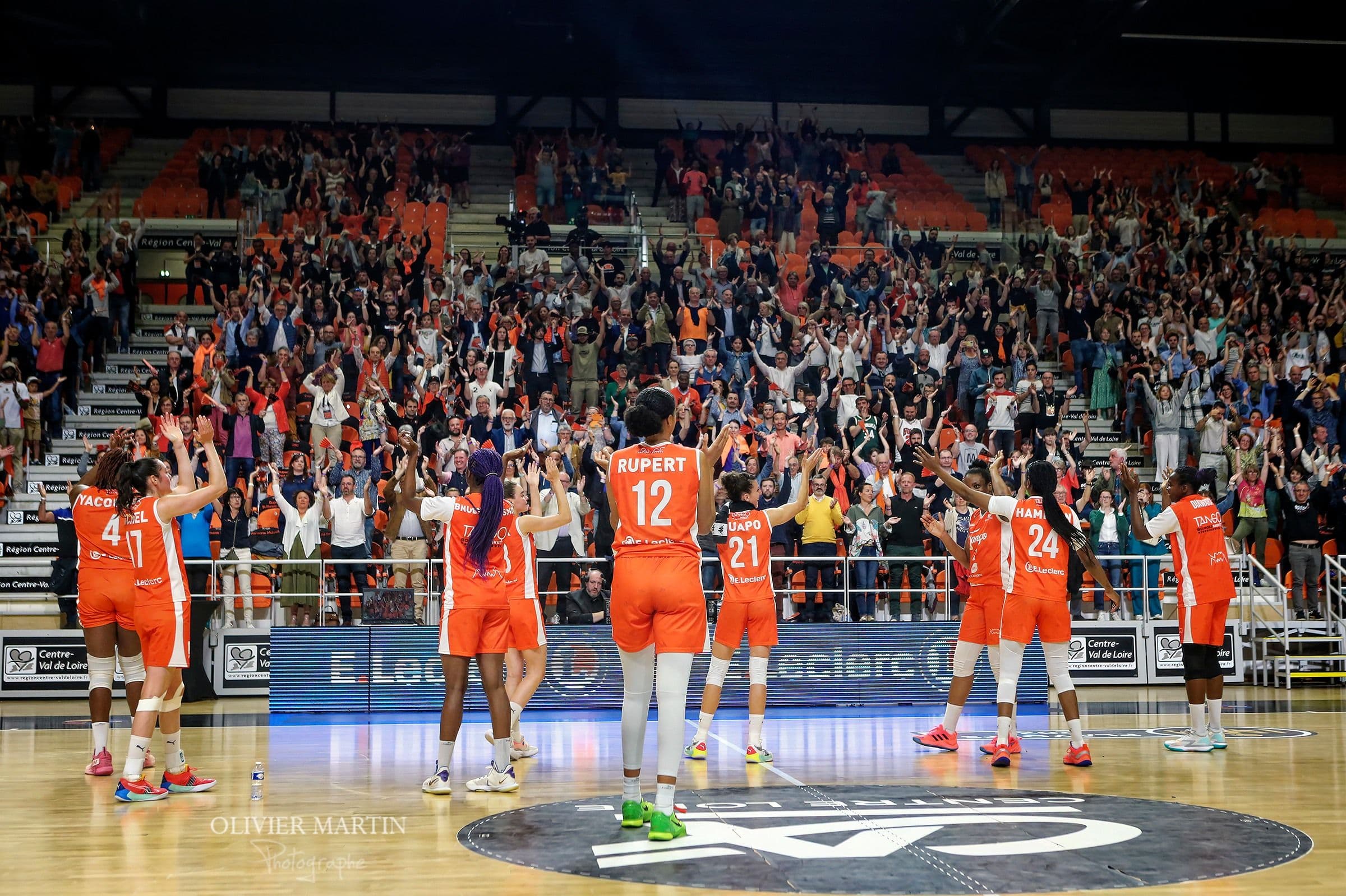 Bourges remporte la première manche de la finale contre l’ASVEL